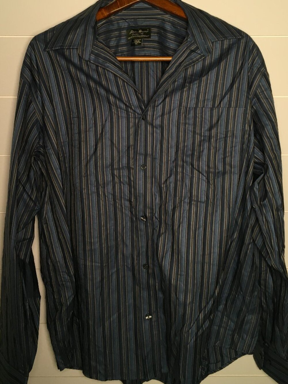 Eddie Bauer Wrinkle & Stain Resistant Long Sleeve Button Up Shirt Blue Stripe XL